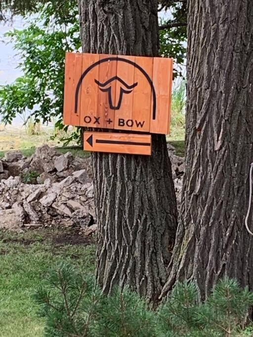 The Ox + Bow Appartement Portage la Prairie Buitenkant foto