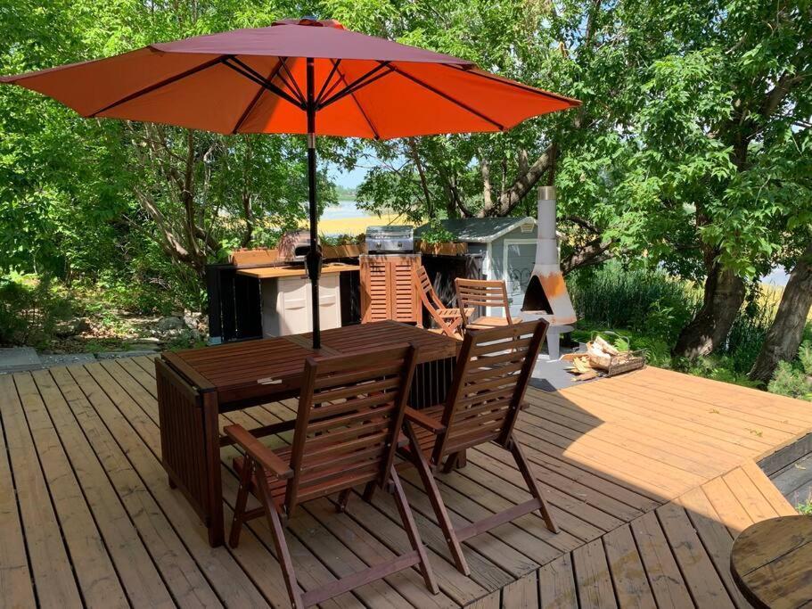 The Ox + Bow Appartement Portage la Prairie Buitenkant foto